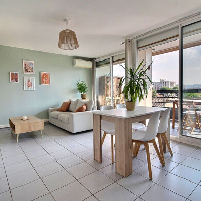 Appartement 4 pièces 215000 €