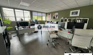 Bureau  185 m² à louer à Castelnau-le-Lez (34170)