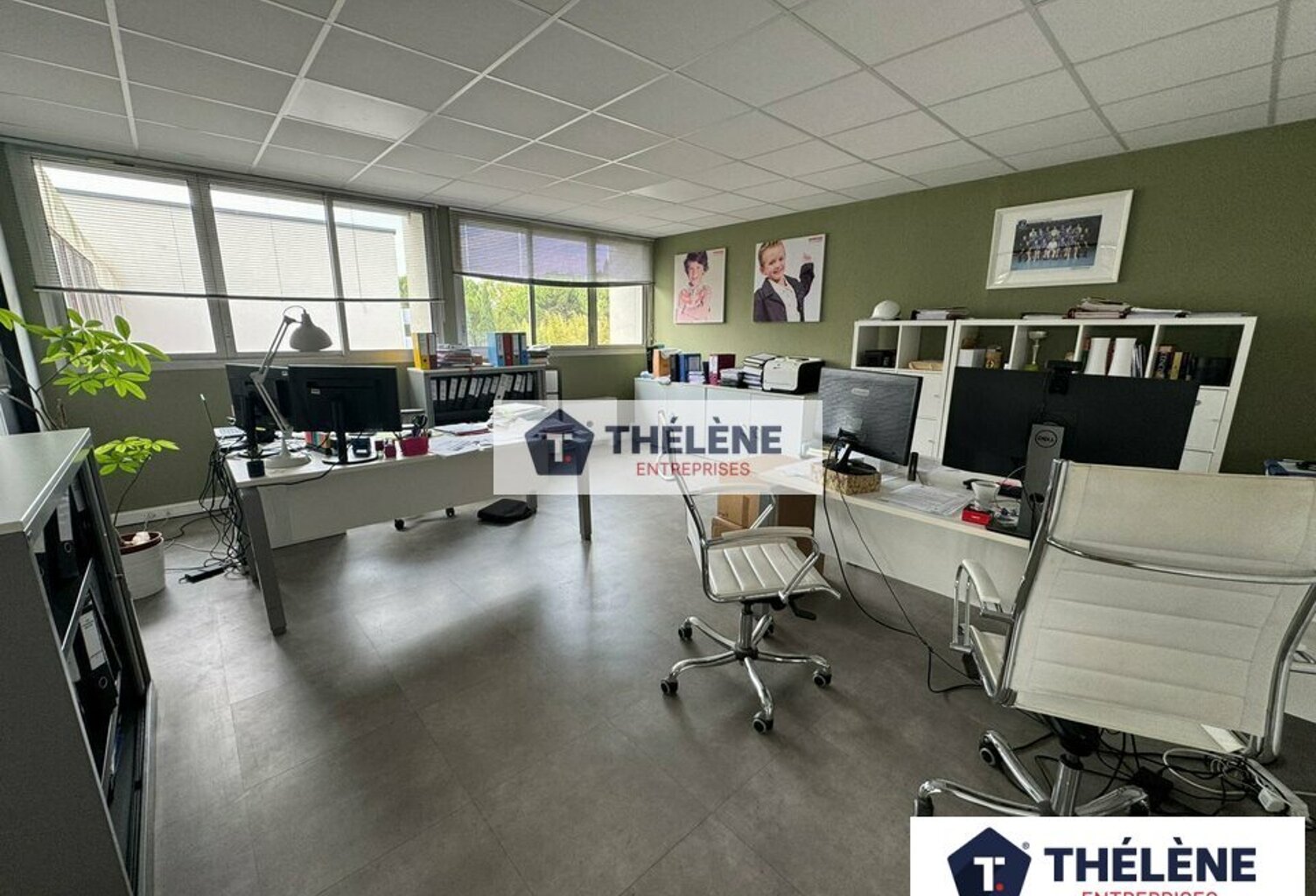 BUREAUX à LOUER — photo 1