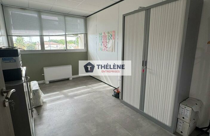 BUREAUX à LOUER — photo 3