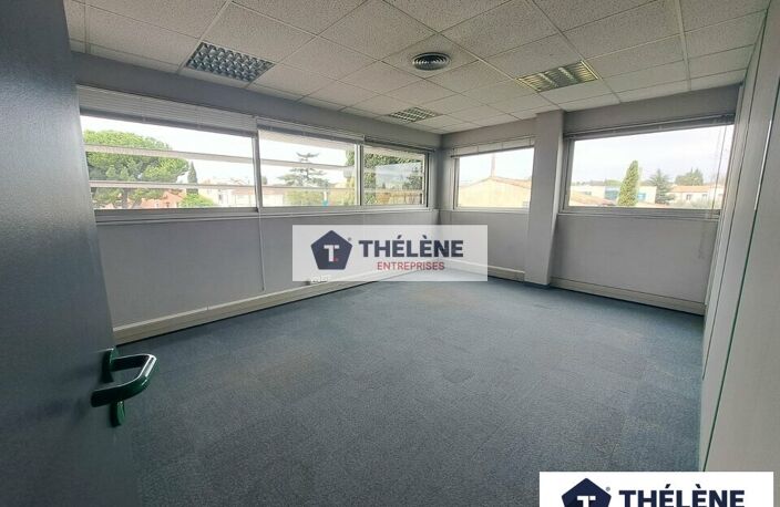 BUREAUX à LOUER — photo 2