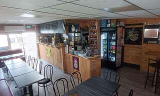 Commerce 7 Pièces 100 m² à vendre à Corme-Royal (17600)