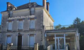 Maison 11 Pièces 200 m² à vendre à Sorges et Ligueux en Périgord (24420)