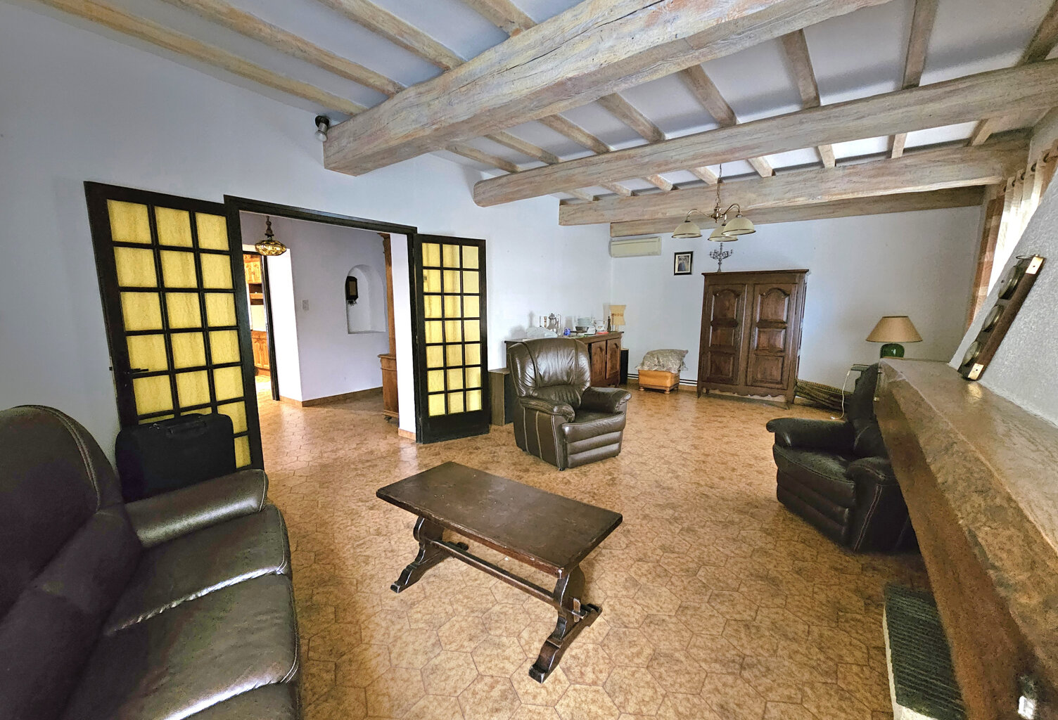 Aigues-Mortes centre, maison avec patio, garage. — photo 1