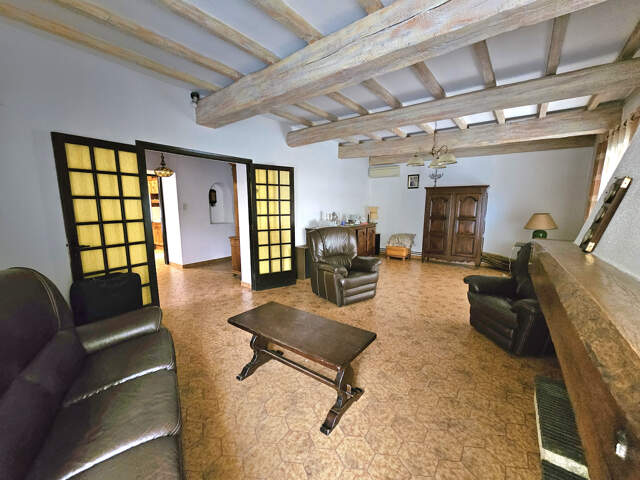 Aigues-Mortes centre, maison avec patio, garage. — photo du bien