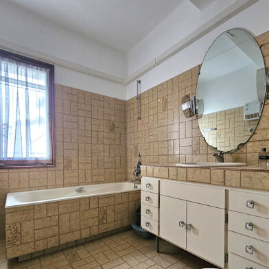 Maison 7 pièces 499200 €