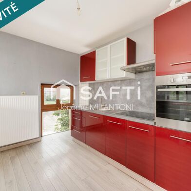 Appartement 5 pièces 117000 €