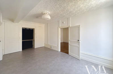 Appartement à rénover - Chessy Les Mines centre — photo du bien