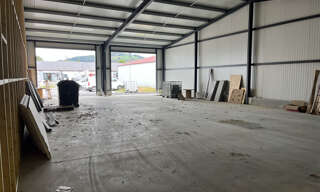 Local industriel  200 m² à louer à Saint-Jean-le-Vieux (64220)