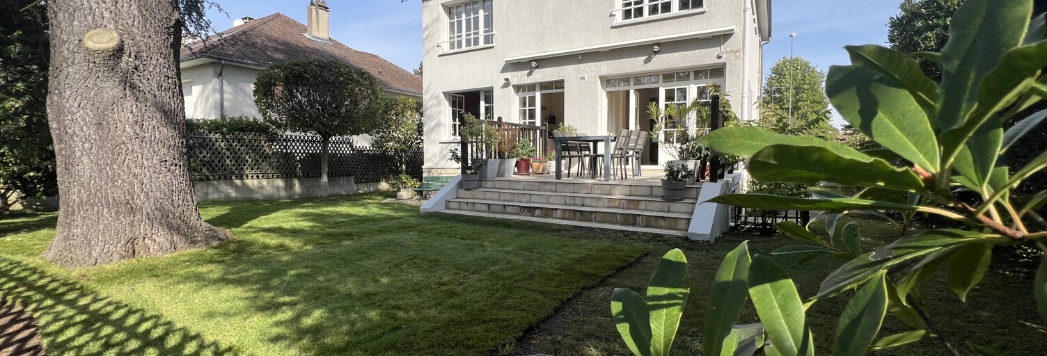 Maison 9 Pièces 263 m² à vendre à Marnes-la-Coquette (92430)