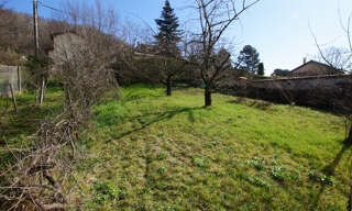 Terrain  837 m² à vendre à Saint-Savin (38300)