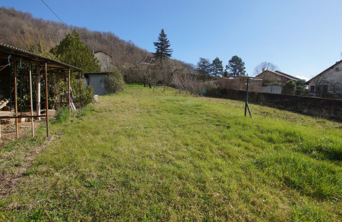 Terrain à batir sur la commune de St Savin — photo 3