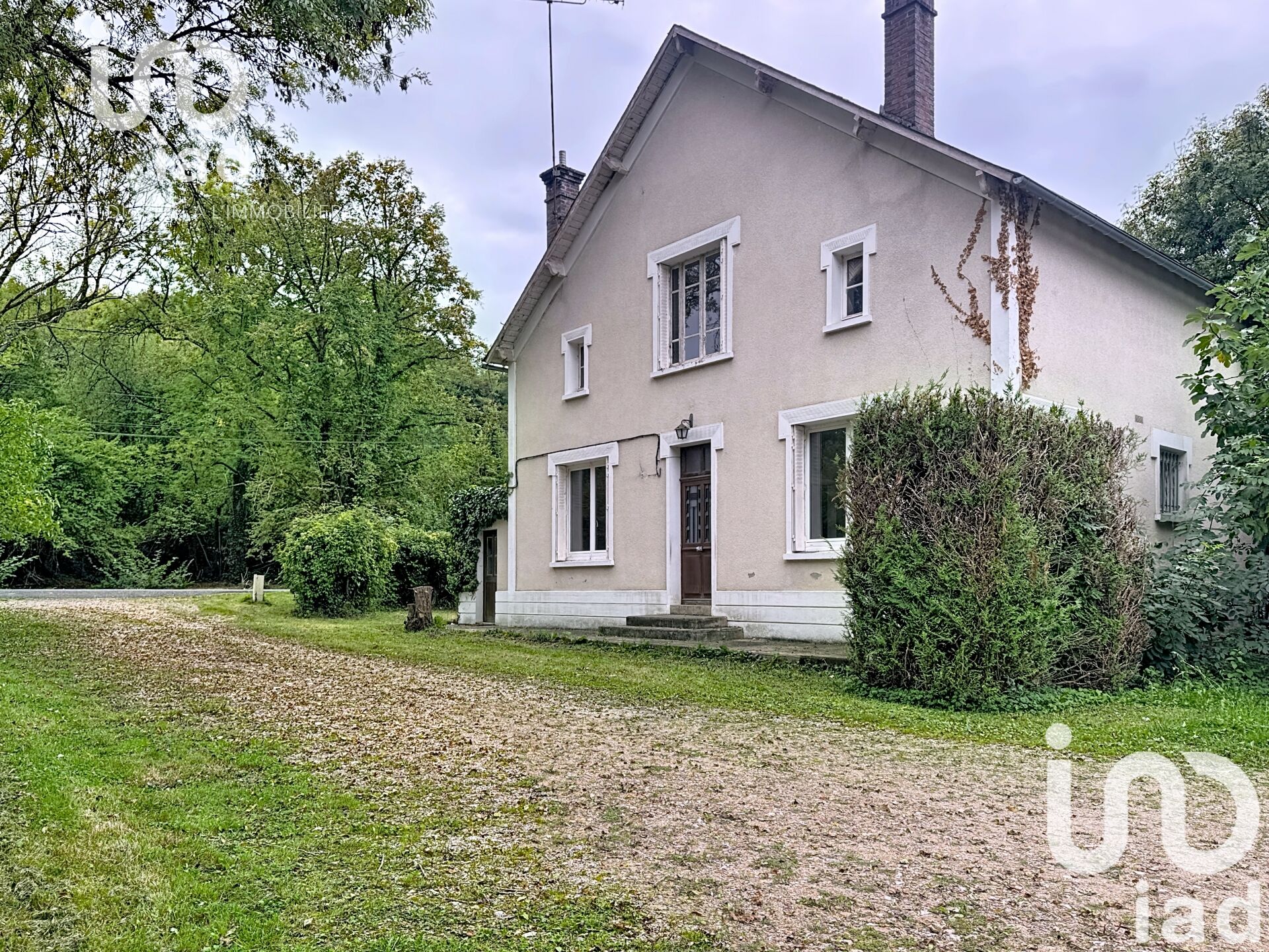 Chateau-Renard - 145m² - 8p. - 4ch.