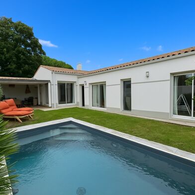 Maison 5 pièces 649000 €