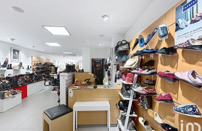 Vente Boutique/Local commercial 192 m&sup2; — photo 4