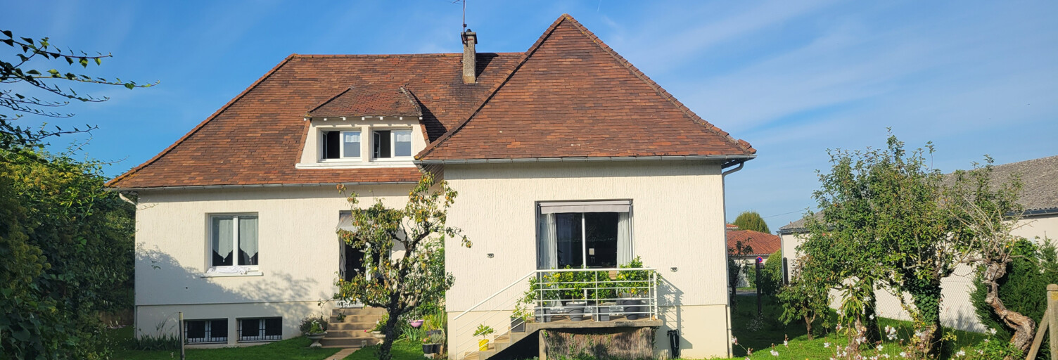 Maison 6 Pièces 193 m² à louer à Poitiers (86000)