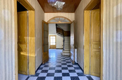 Maison de ville à rénover — photo du bien