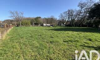 Terrain  5332 m² à vendre à Saint-Benoît-la-Forêt (37500)