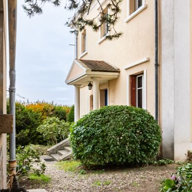 Maison 5 pièces 669500 €