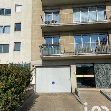 Garage  28000 €