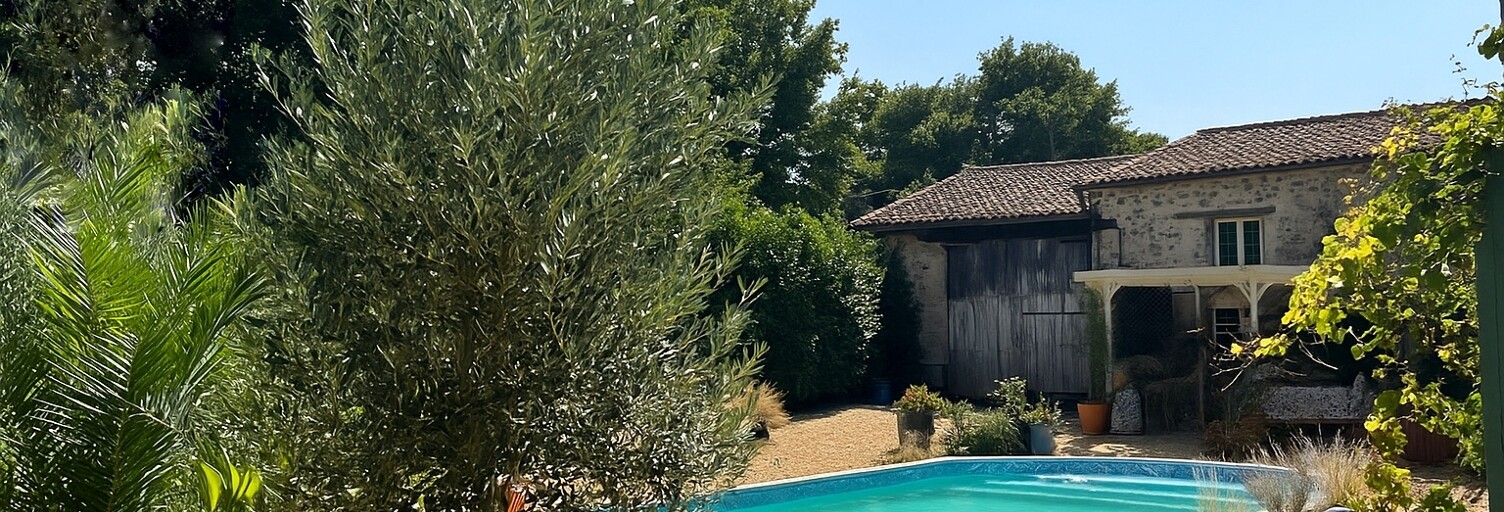 Maison 8 Pièces 244 m² à vendre à Vasles (79340)