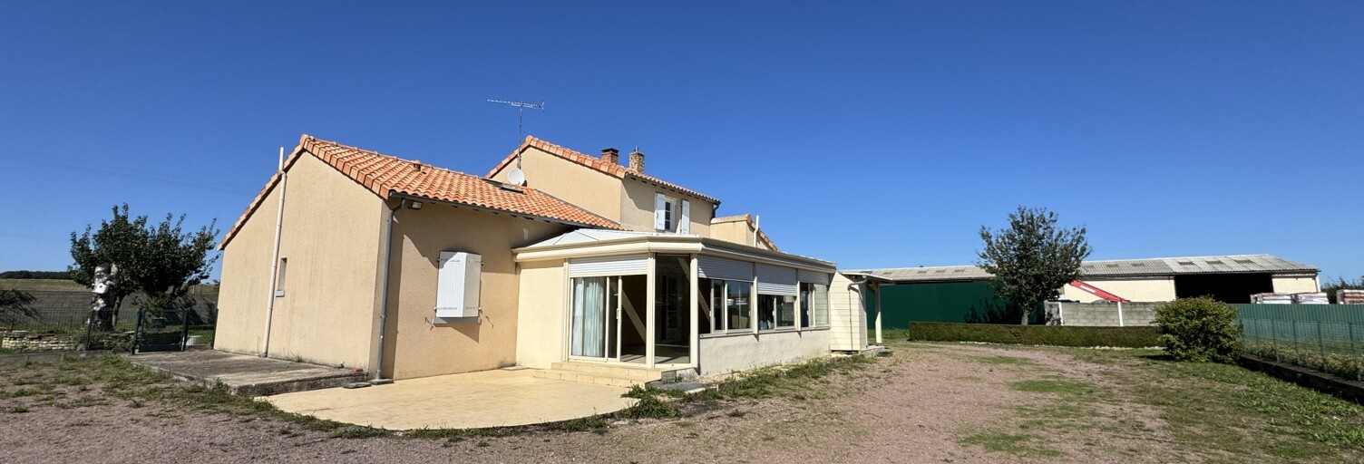 Maison 5 Pièces 234 m² à vendre à Doussay (86140)