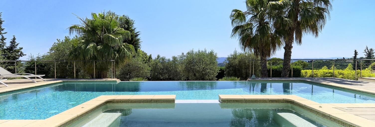 Maison 8 Pièces 280 m² à vendre à Châteauneuf-Grasse (06740)