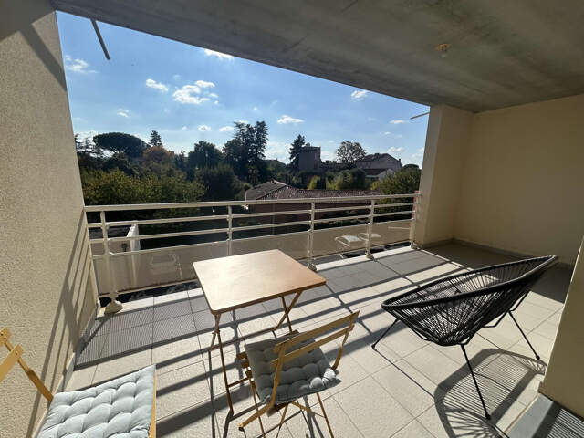 APPARTEMENT T2 avec terrasse — photo du bien