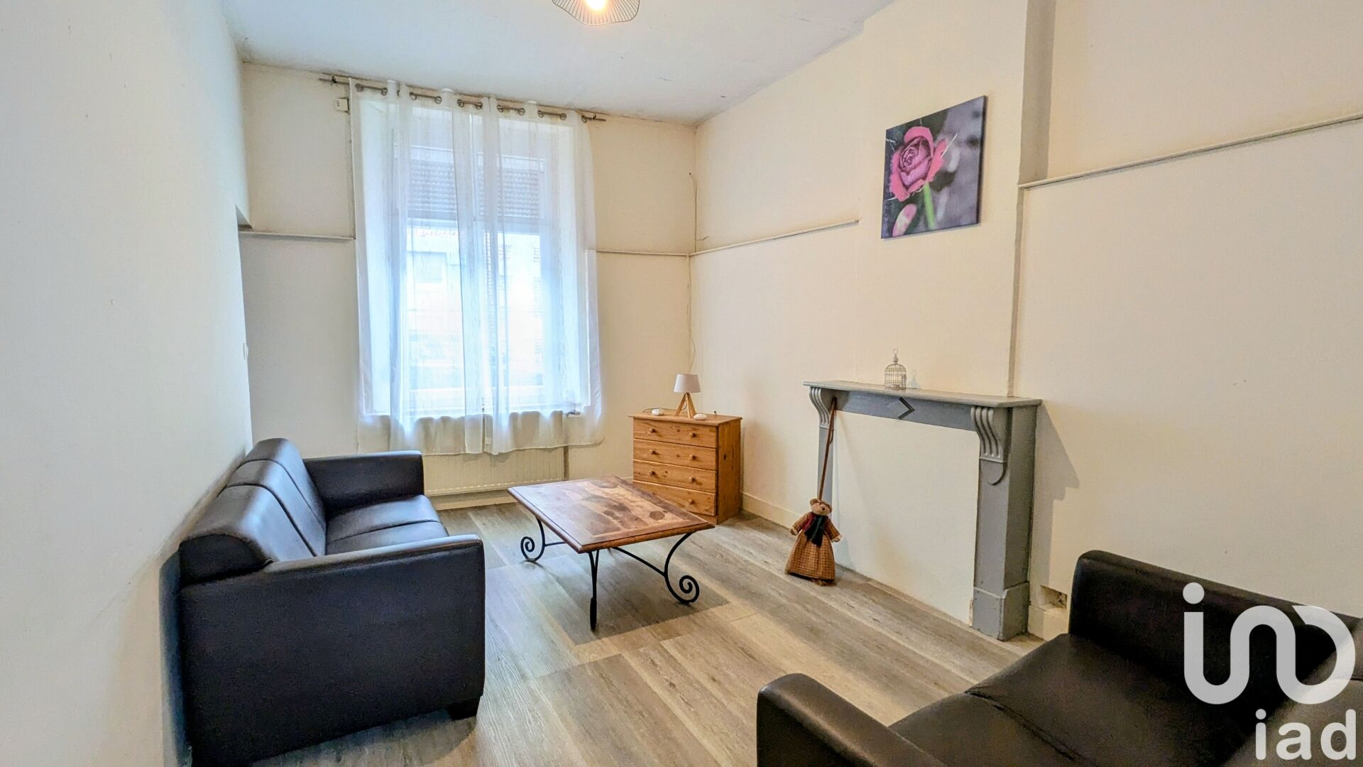 Givet - 285m² - 1p. - 3ch.
