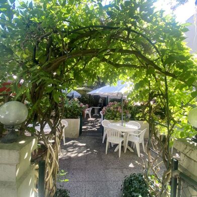 Commerce  589000 €