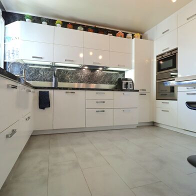 Appartement 3 pièces 280000 €