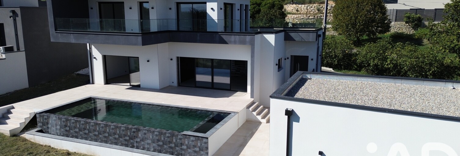 Maison 5 Pièces 182 m² à vendre à Rochemaure (07400)