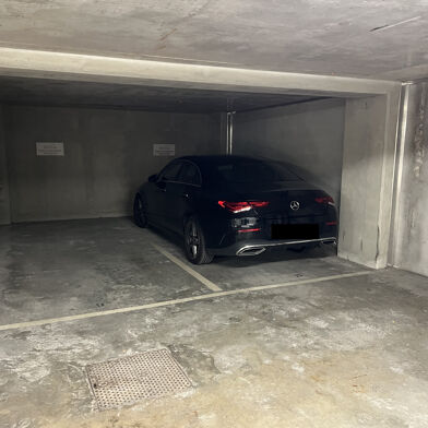 Garage  38000 €
