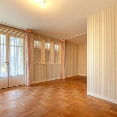 Maison 8 pièces 254880 €