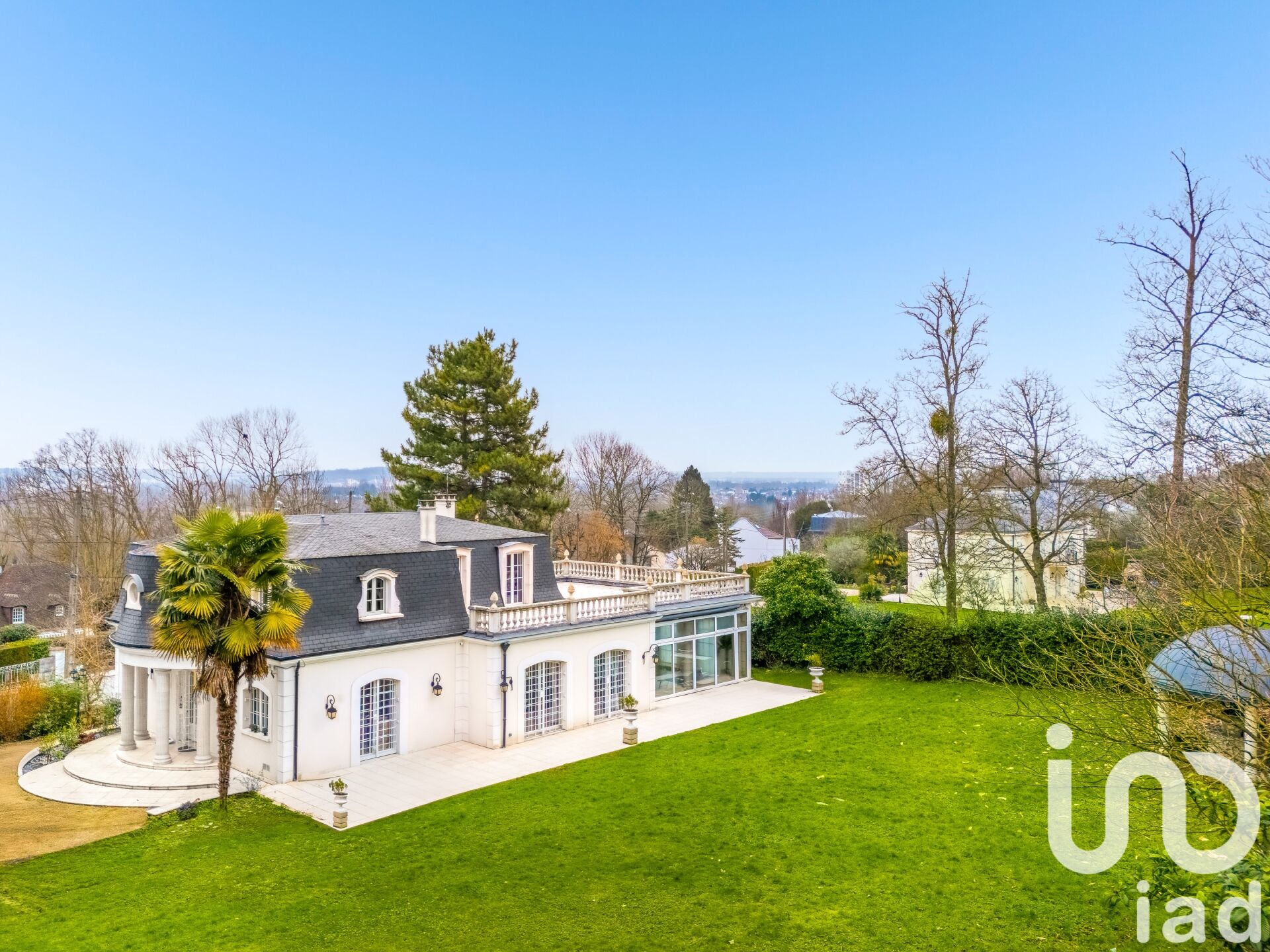 Noisy-le-Grand - 230m² - 9p. - 5ch.