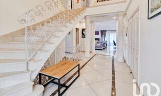 Maison 9 Pièces 230 m² à louer à Noisy-le-Grand (93160)