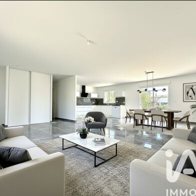 Maison 4 pièces 242000 €