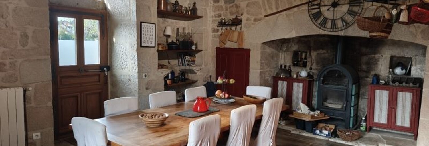 Maison 7 Pièces 240 m² à vendre à Goulles (19430)