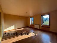 Appartements avec garage situé à Saint-Julien-Molin-Molette — photo 2