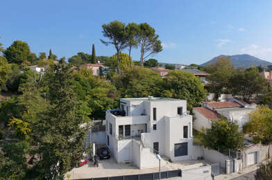 Appartement 6 pièces 529000 €