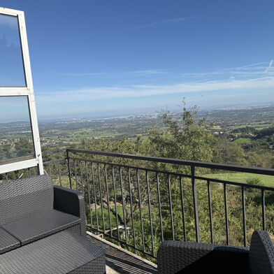 Appartement 5 pièces 220000 €