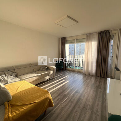 Appartement 3 pièces 1050 €