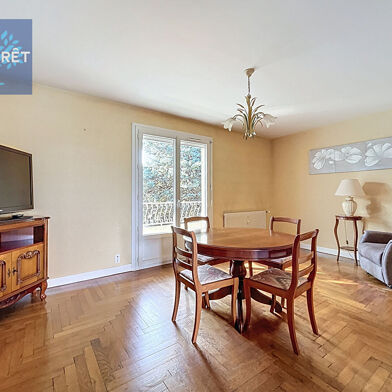 Appartement 3 pièces 174000 €