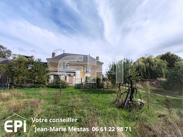 Entre Thouars et Doué en Anjou, à proximité des commerces et — photo 1