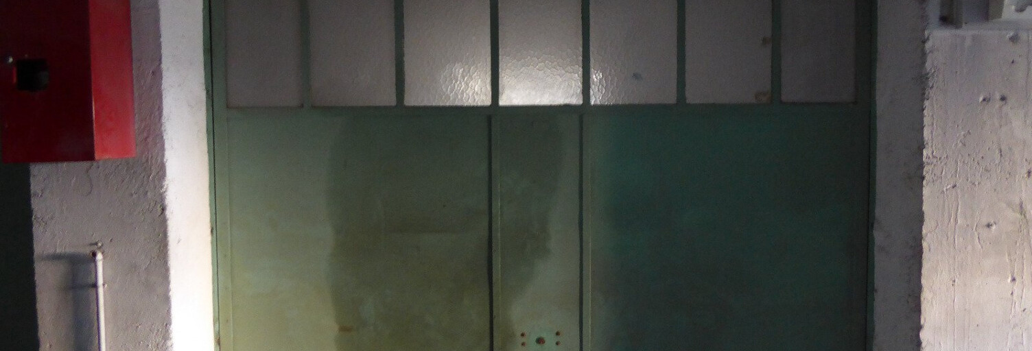 Garage  16 m² à louer à Marseille 6 (13006)