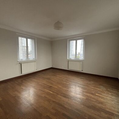 Appartement 3 pièces 578 €