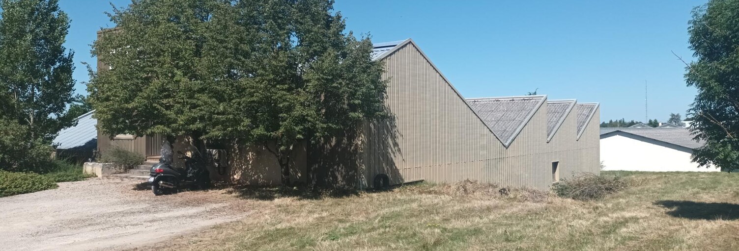 Local industriel  547 m² à louer à Rodez (12000)