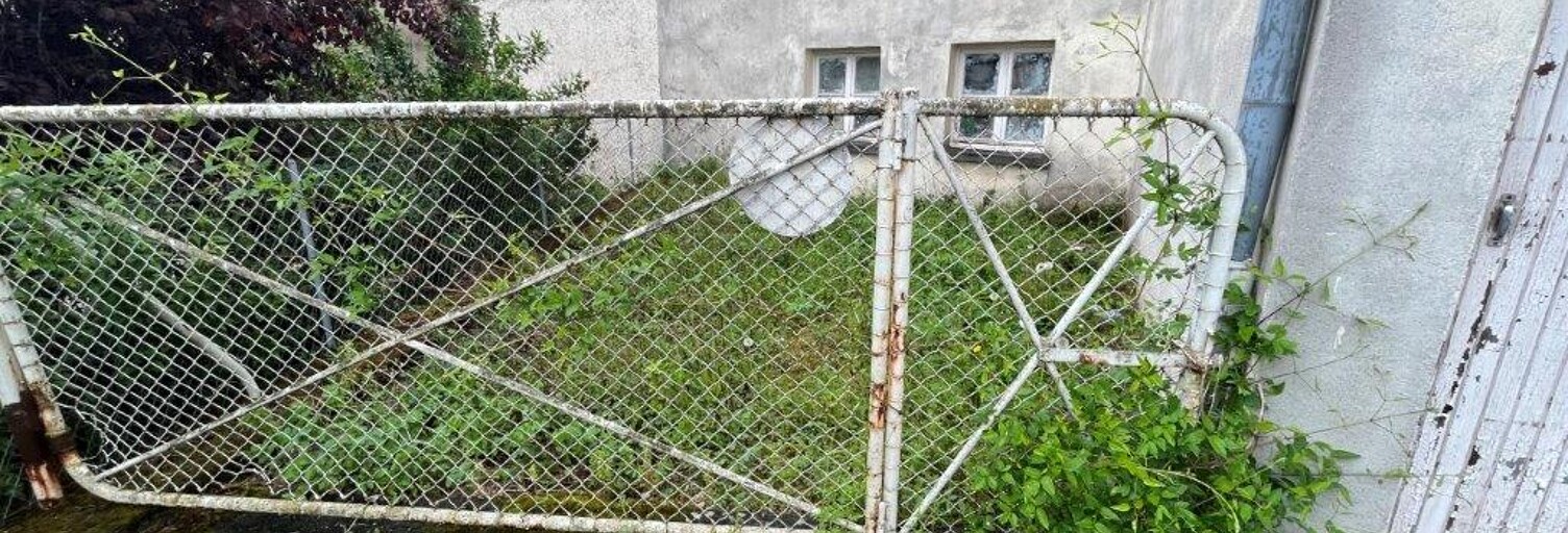 Garage  27 m² à louer à Rodez (12000)