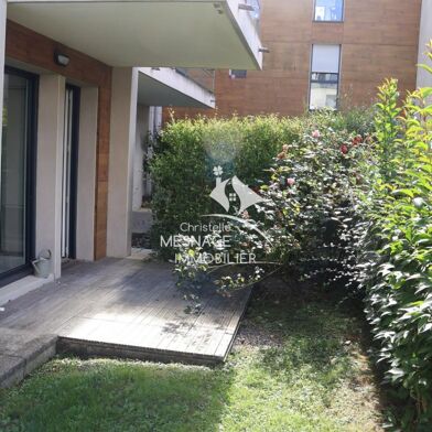 Appartement 3 pièces 240350 €