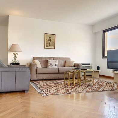 Appartement 3 pièces 1336 €